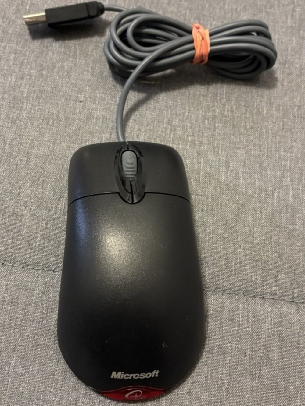 Microsoft X802382 Wheel Mouse Optical 1.1A Black USB & PS/2 Compatible - Tested!